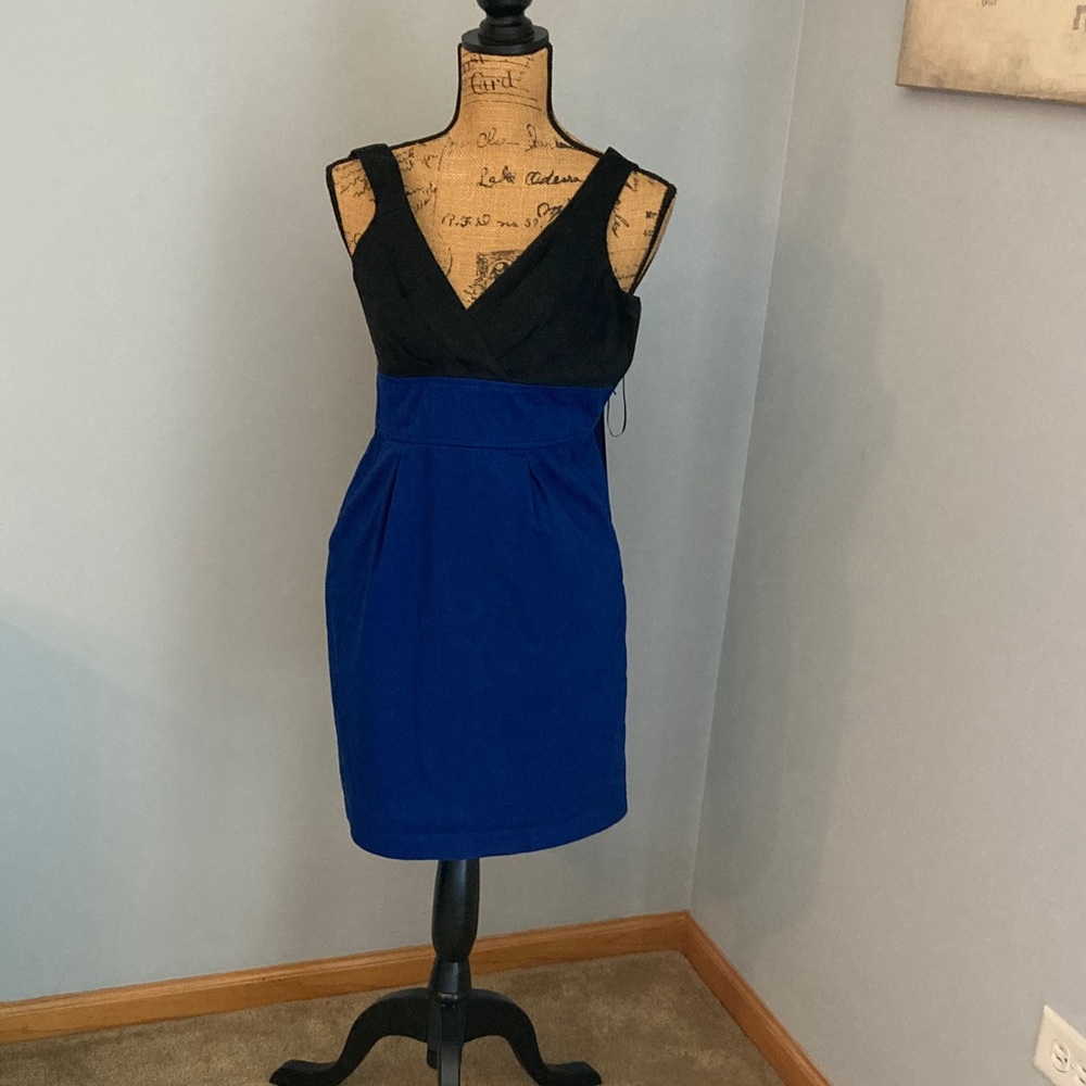 Express Black and Blue Sleeveless Mini Dress Women Size 0 Surplice Neckline